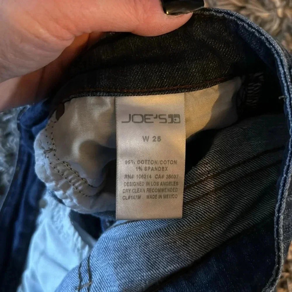 Joe’s Jeans Shorts - Picture 4 of 4